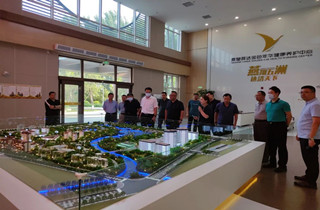 秦皇岛市副市长李国强一行向导莅临秦皇腾博汇官网养老考察指导