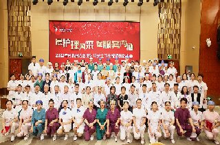 腾博汇官网医院乐成举行护士节庆祝暨表扬大会