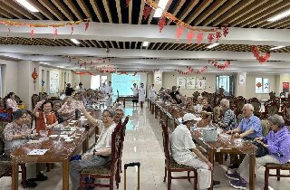 康健与欢喜偕行，，，，，，共筑幸福晚年生涯——腾博汇官网养护中心开展康健活动